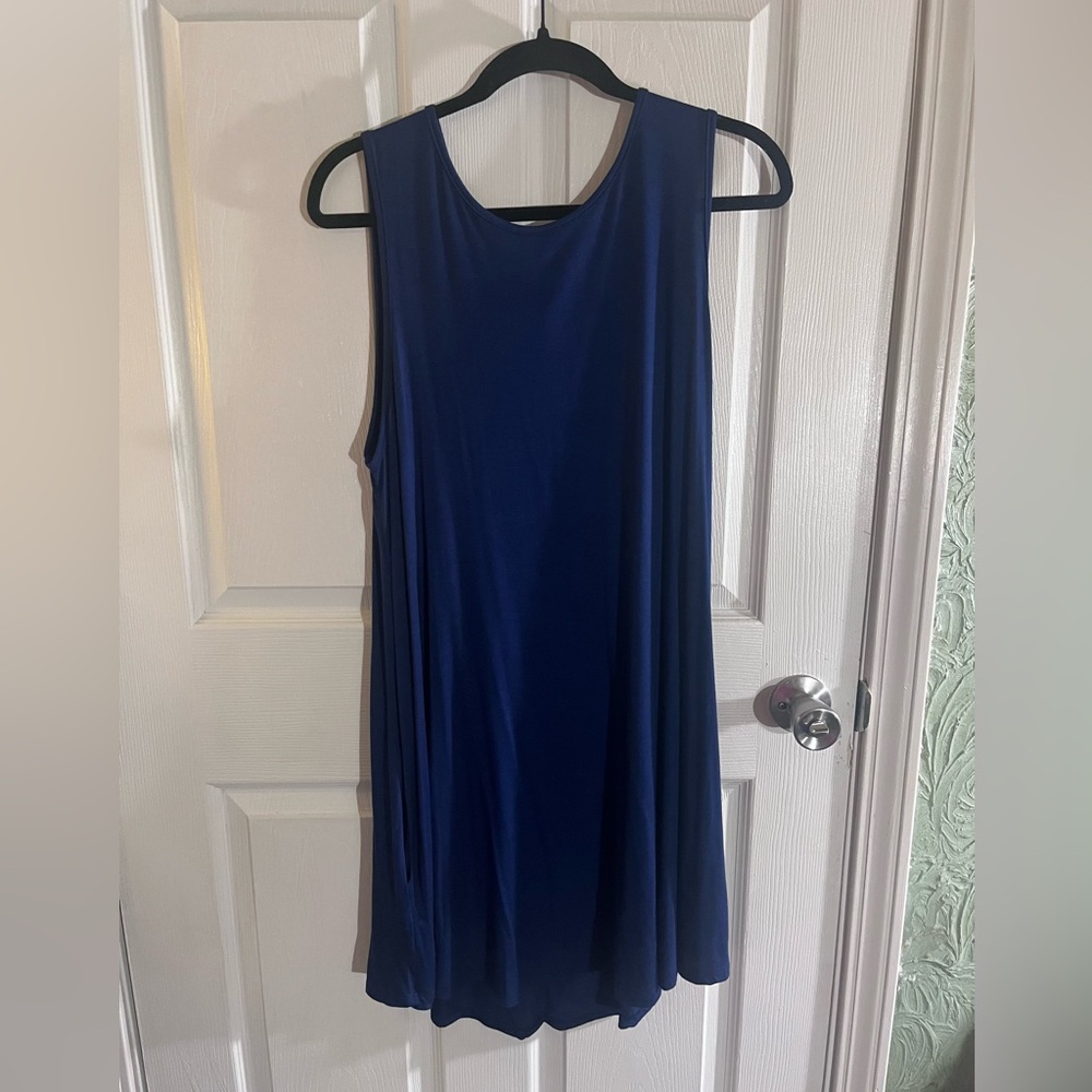 Very cute and comfy Lg Heimish USA sleeveless dress with pockets NWOT
